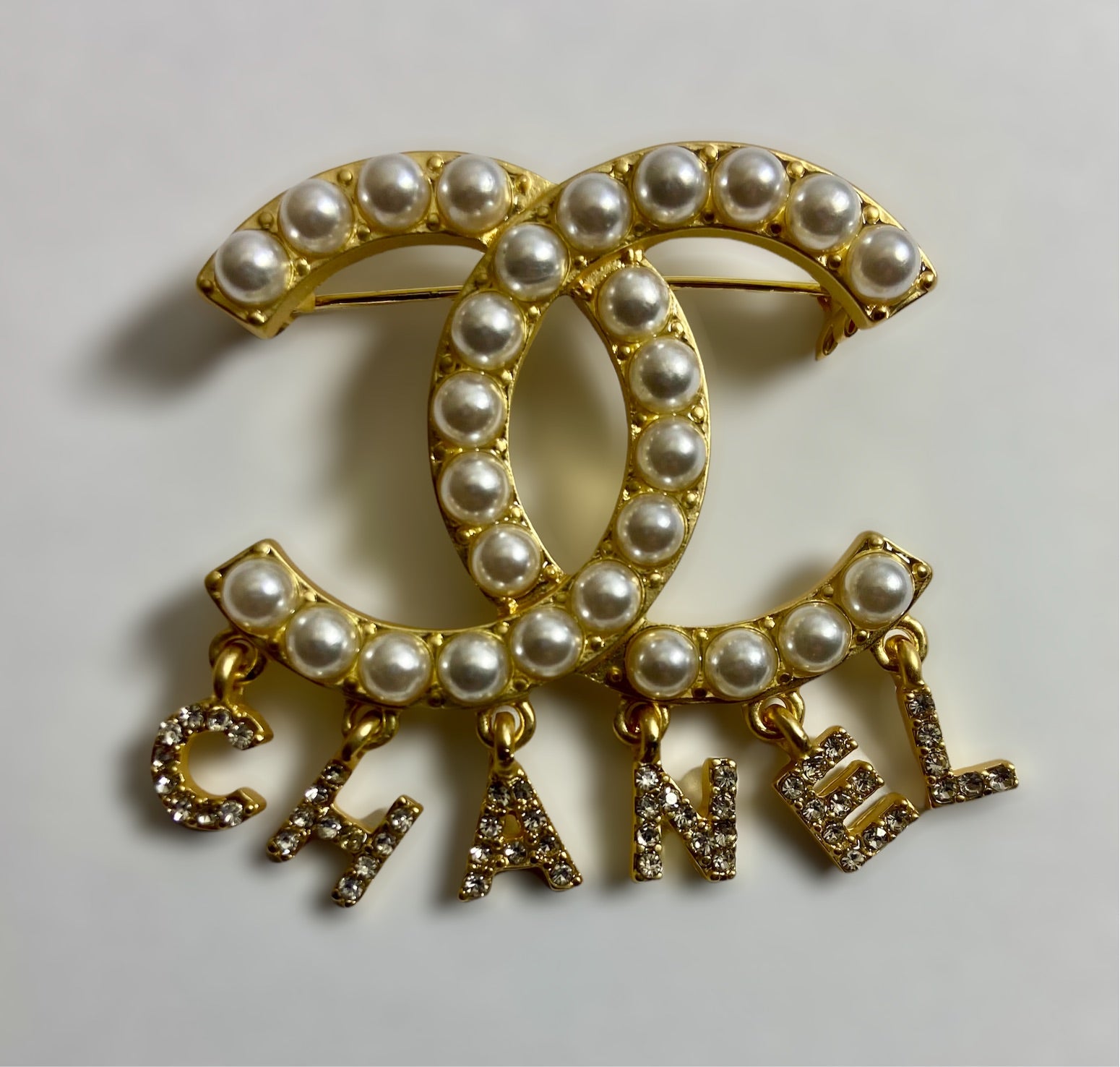 D OR Inspired Rhinestone Brooch Pin- Silver – Dropashoe